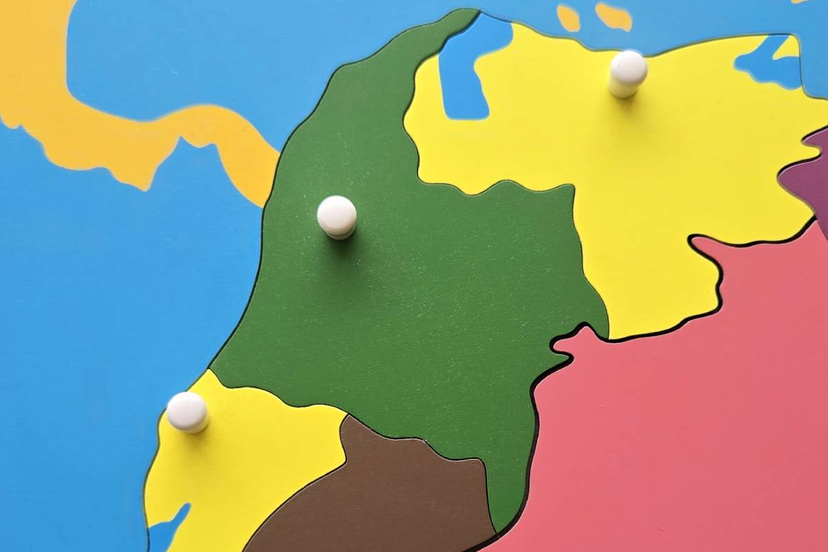 Colombia - Puzzle Piece of South America (Plastic Knob)