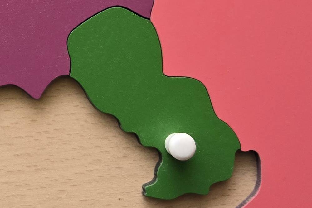 Paraguay - Puzzle Piece of South America (Plastic Knob)