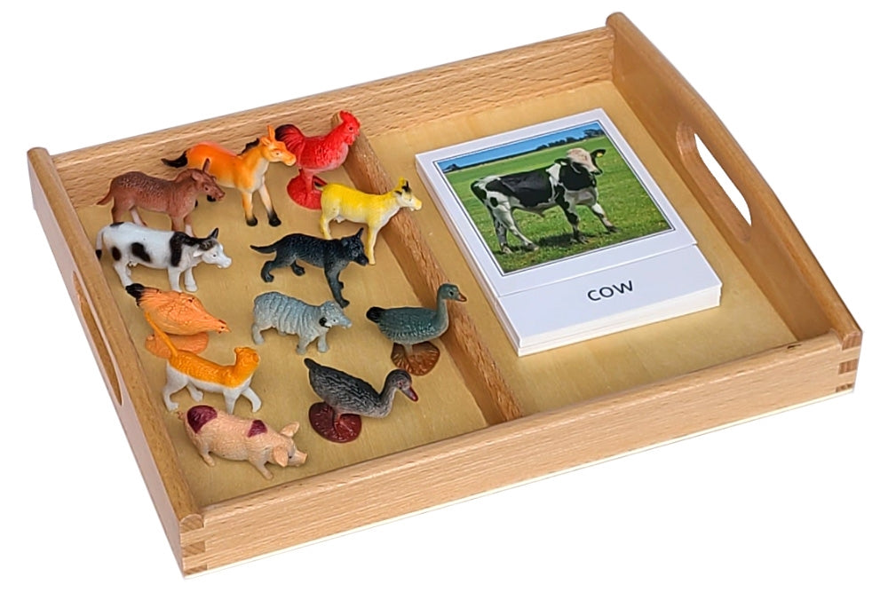 12 Farm Animal Models with Tray & Cards