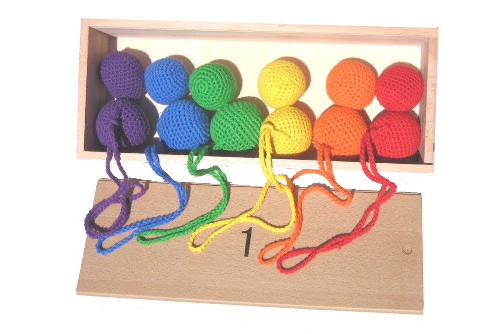 IFIT Montessori: Color Yarn Balls