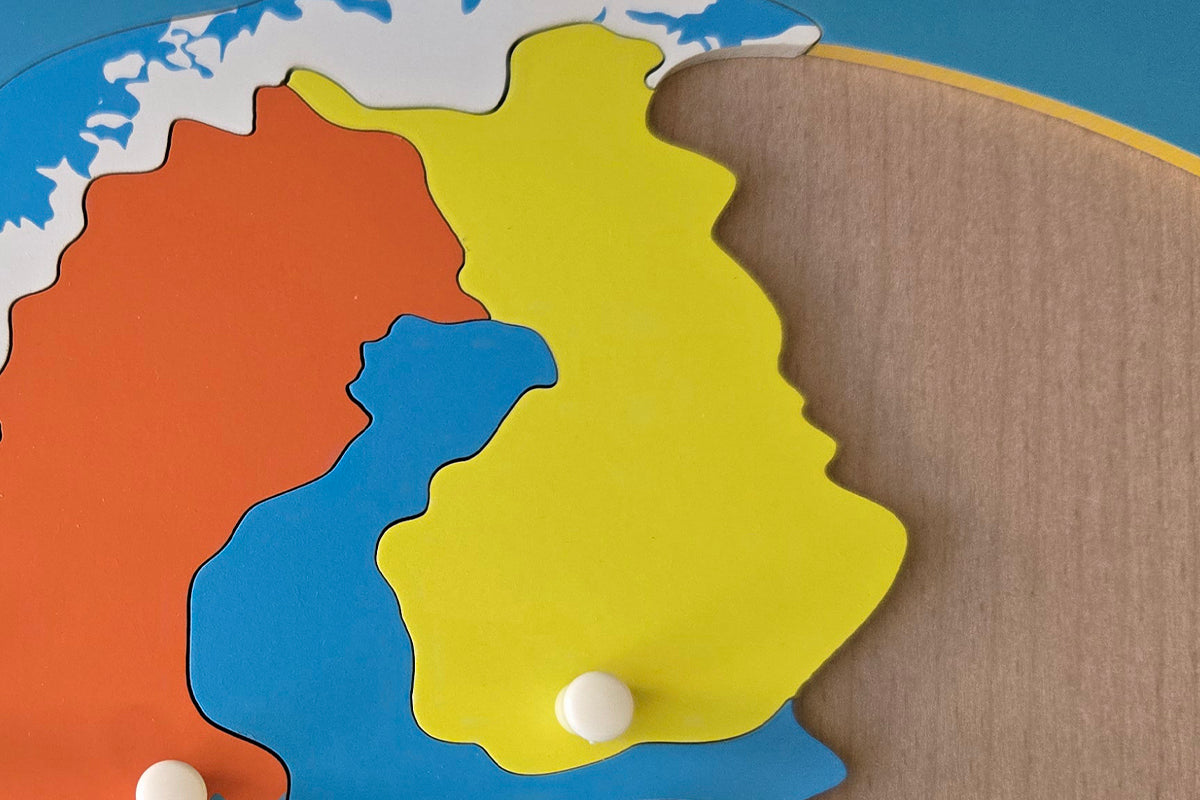 Finland - Puzzle Piece of Europe (Plastic Knob)