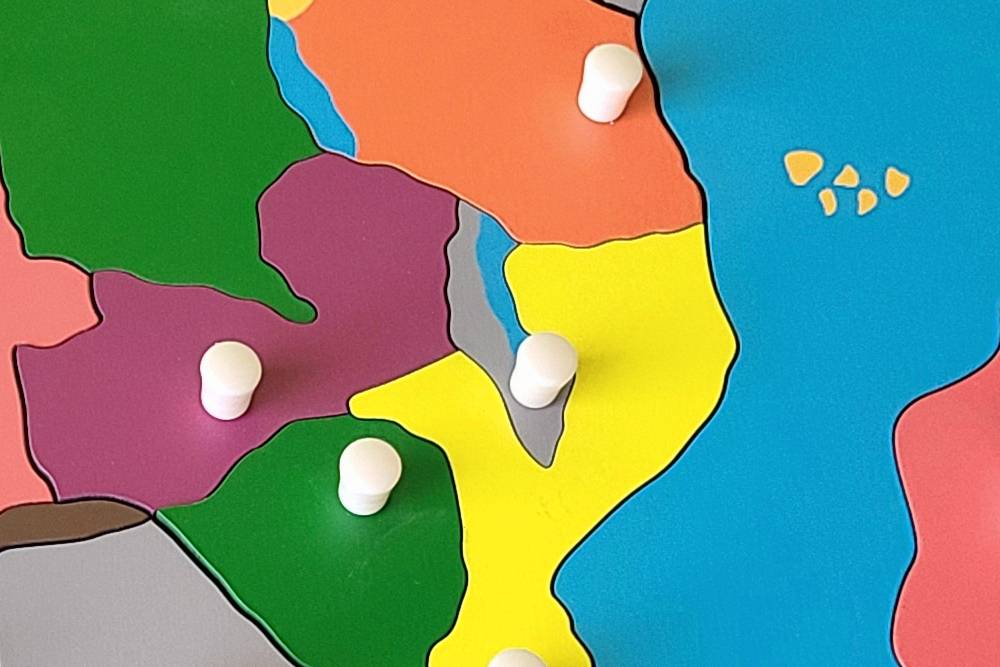 IFIT Montessori: Malawi - Puzzle Piece of Africa (Plastic Knob)