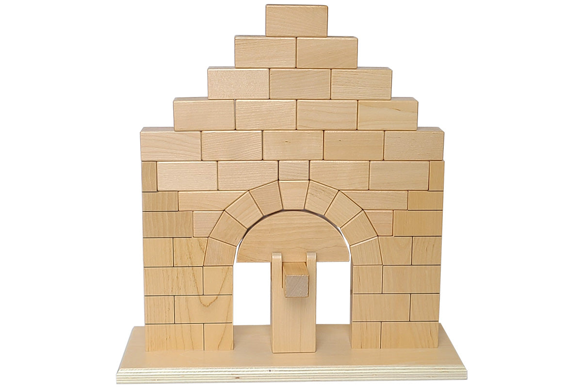 IFIT Montessori: Roman Arch